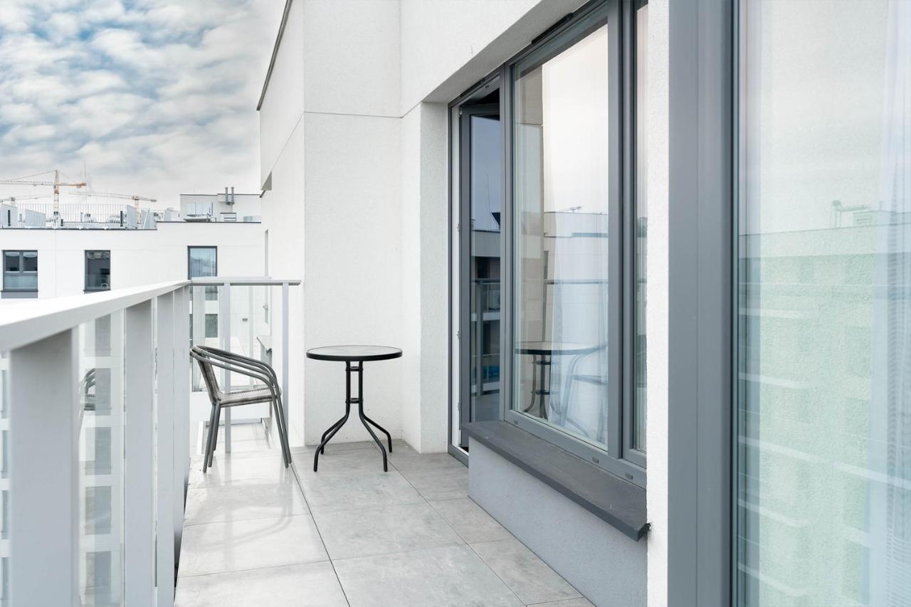 Ina Rent - Przystan Letnica Apartment กดัญสก์ ภายนอก รูปภาพ