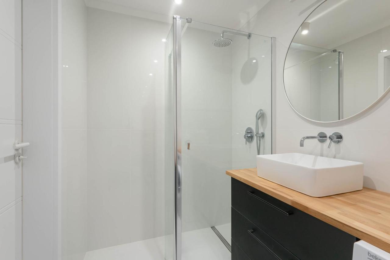 Ina Rent - Przystan Letnica Apartment กดัญสก์ ภายนอก รูปภาพ