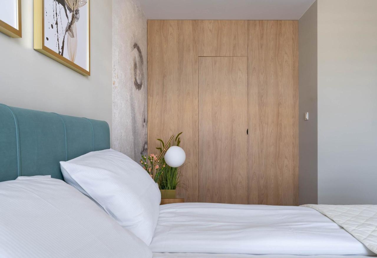 Ina Rent - Przystan Letnica Apartment กดัญสก์ ภายนอก รูปภาพ