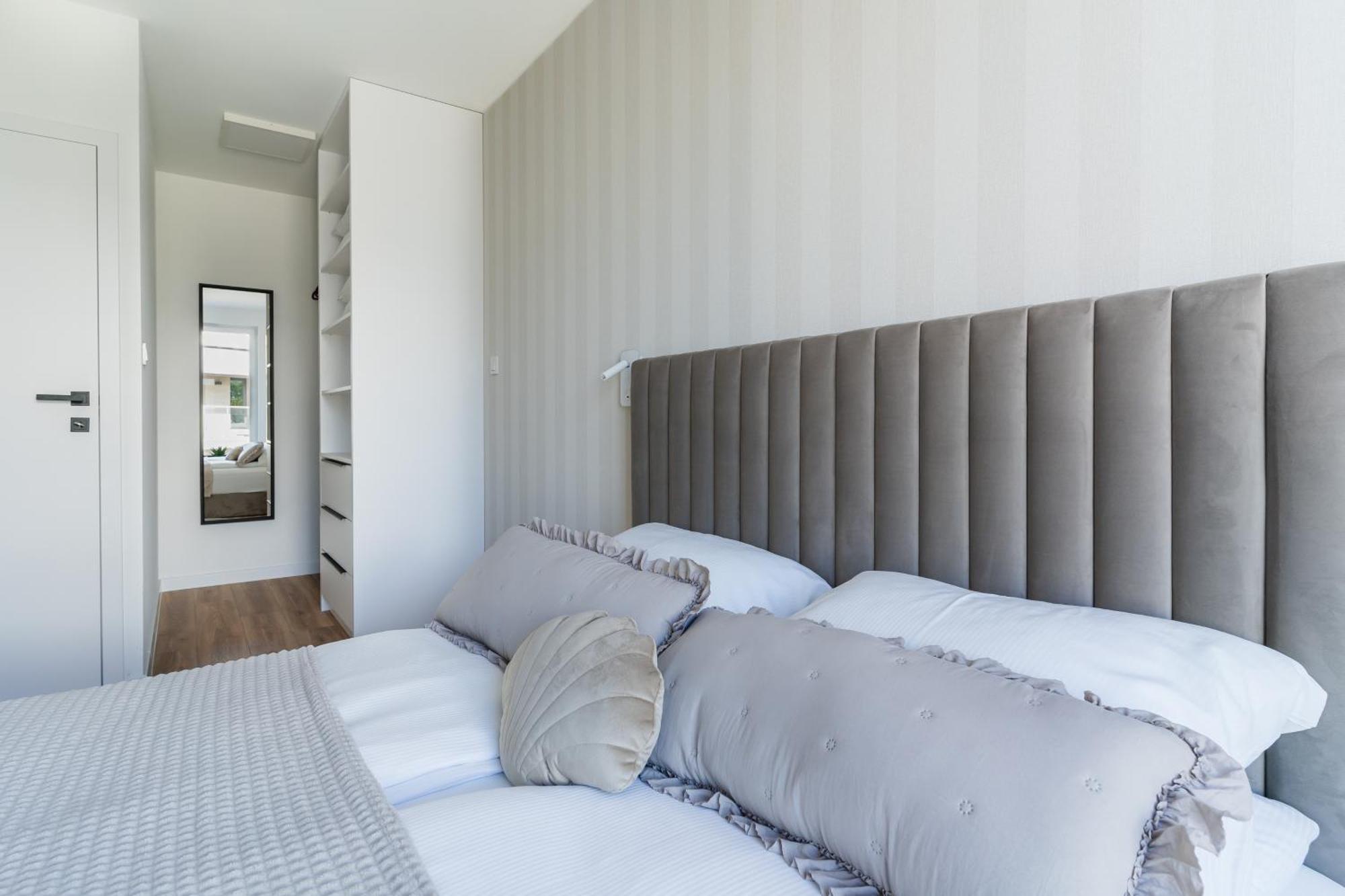 Ina Rent - Przystan Letnica Apartment กดัญสก์ ภายนอก รูปภาพ